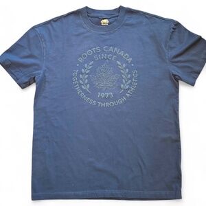 Roots Canada Graphic Tee Size S – Navy Blue